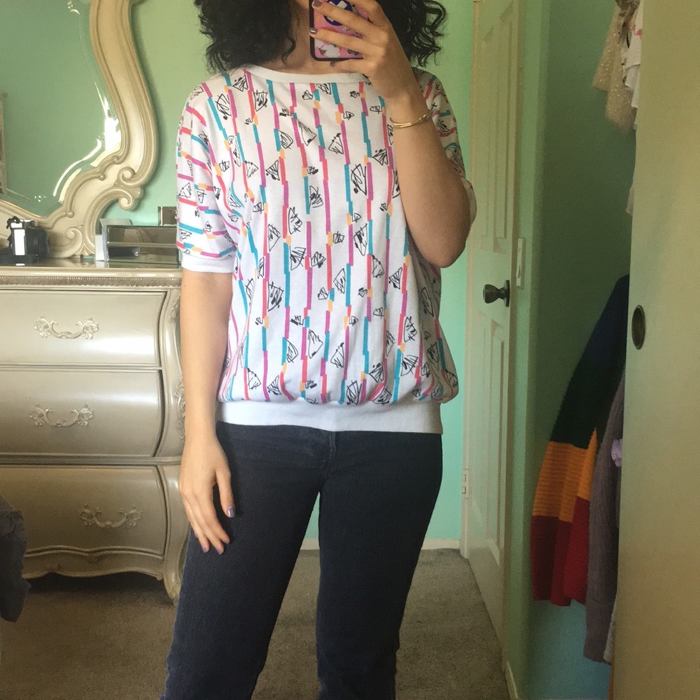 Vintage abstract 90s shirt